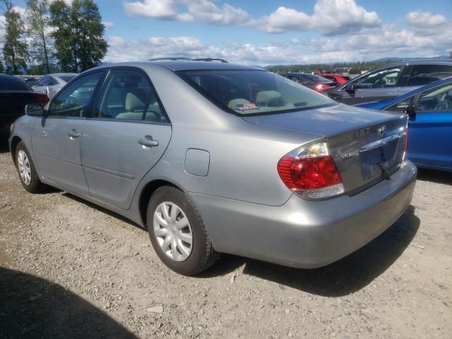 2005 Toyota Camry LE