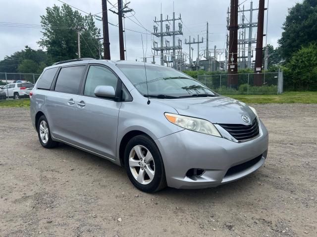 2012 Toyota Sienna LE