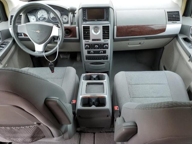 2010 Chrysler Town & Country Touring