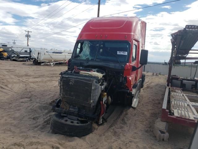 2018 Freightliner Cascadia 125