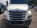 2018 Freightliner Cascadia 126