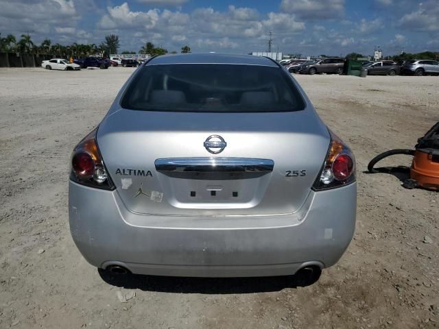 2010 Nissan Altima Base