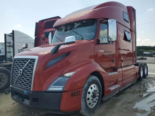 2023 Volvo VN VNL