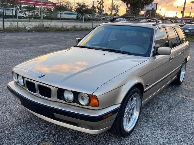 1995 BMW 525 IT Automatic