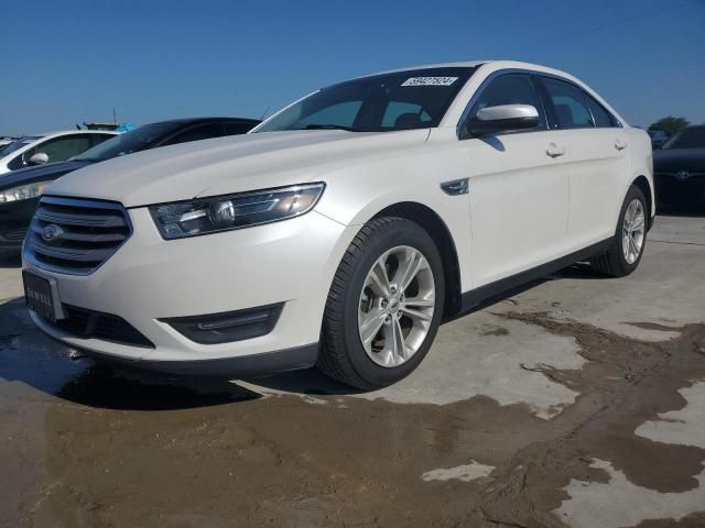 2015 Ford Taurus SEL