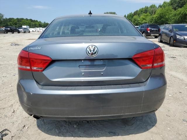 2013 Volkswagen Passat SE