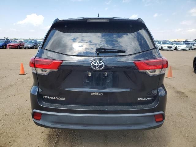 2018 Toyota Highlander SE