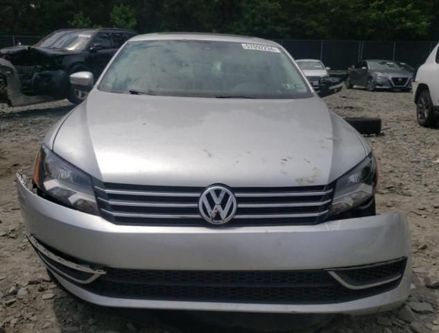 2014 Volkswagen Passat SE