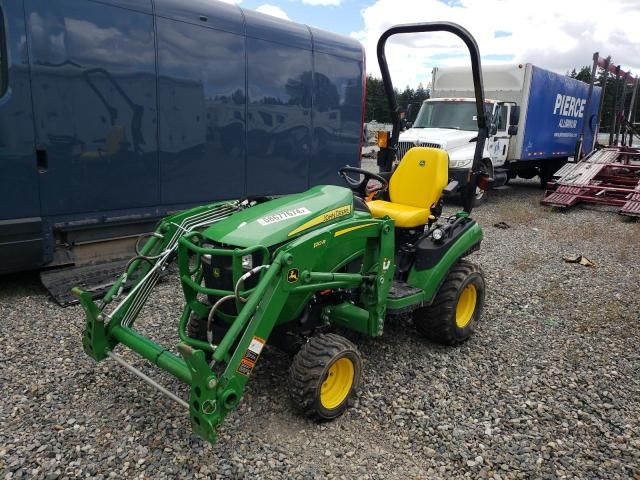 2022 John Deere 1025R