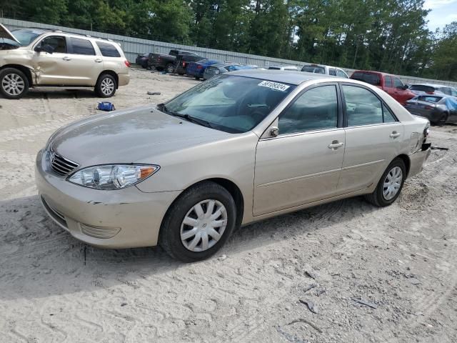 2005 Toyota Camry LE