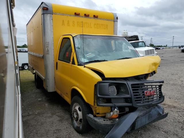 2004 GMC Savana Cutaway G3500