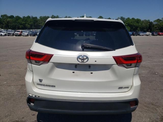 2018 Toyota Highlander SE