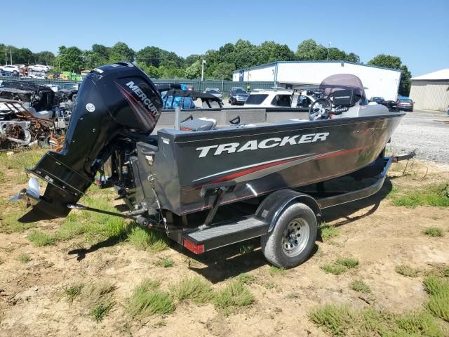 2015 Basstracker Boat