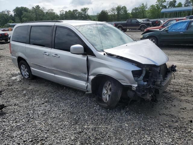 2012 Chrysler Town & Country Touring L