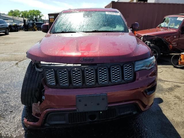 2020 Jeep Grand Cherokee Laredo