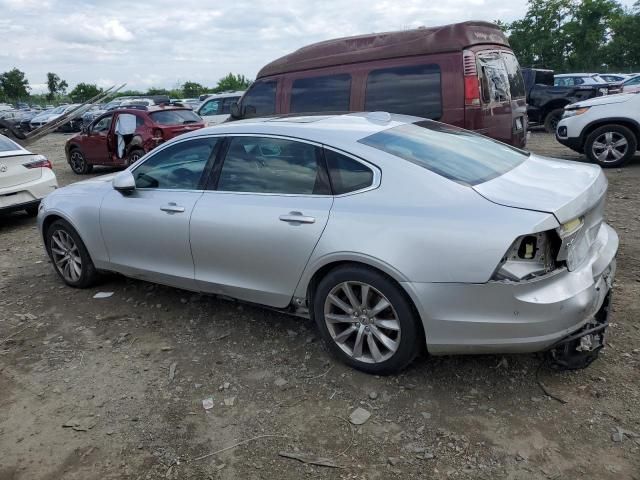 2018 Volvo S90 T6 Momentum