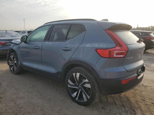 2023 Volvo XC40 Plus