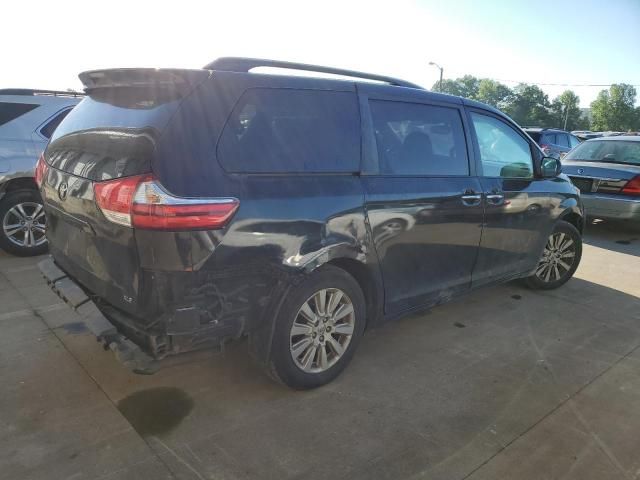 2015 Toyota Sienna XLE