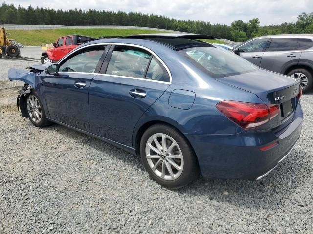 2019 Mercedes-Benz A 220