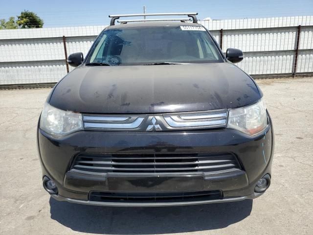 2014 Mitsubishi Outlander SE