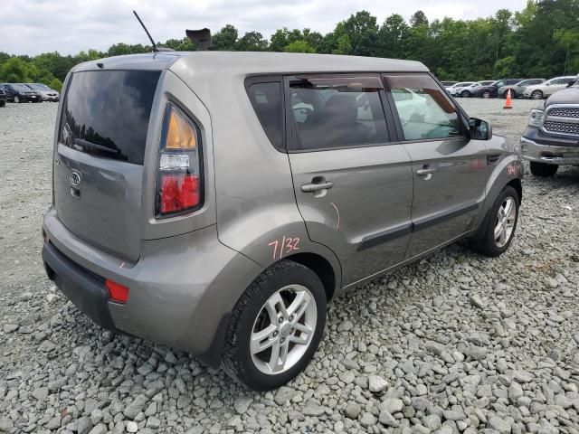 2011 KIA Soul +