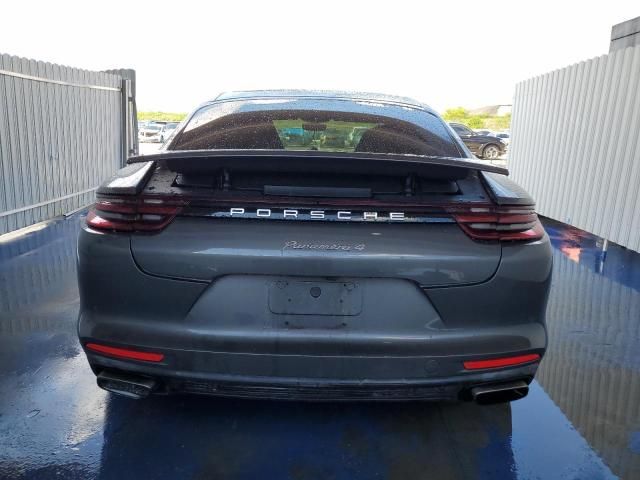 2017 Porsche Panamera 2