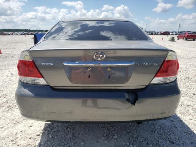 2005 Toyota Camry LE