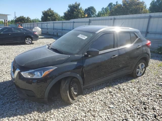 2019 Nissan Kicks S