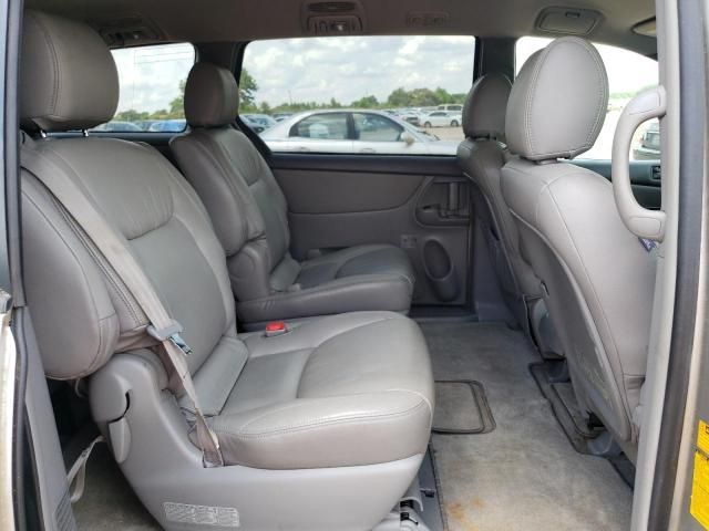 2009 Toyota Sienna CE