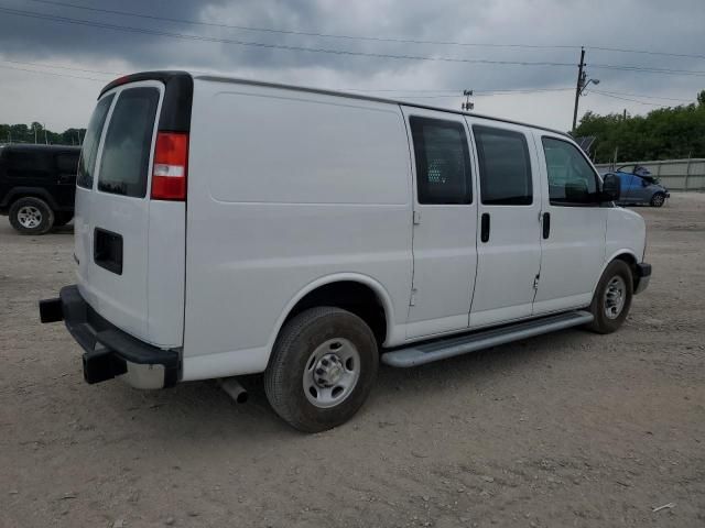 2022 Chevrolet Express G2500