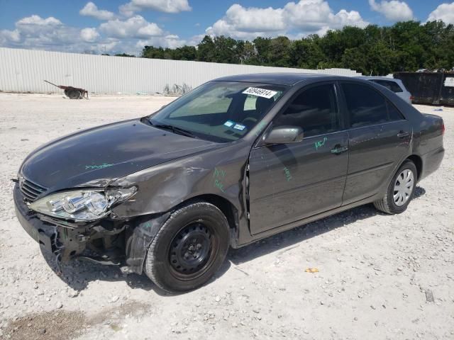 2005 Toyota Camry LE