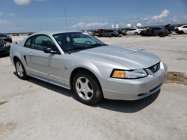 2004 Ford Mustang