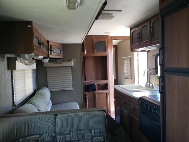 2015 Coachmen Freedom XP