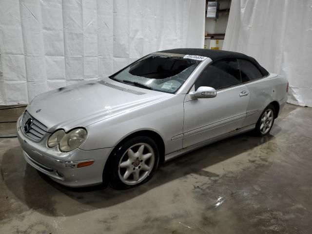 2005 Mercedes-Benz CLK 320