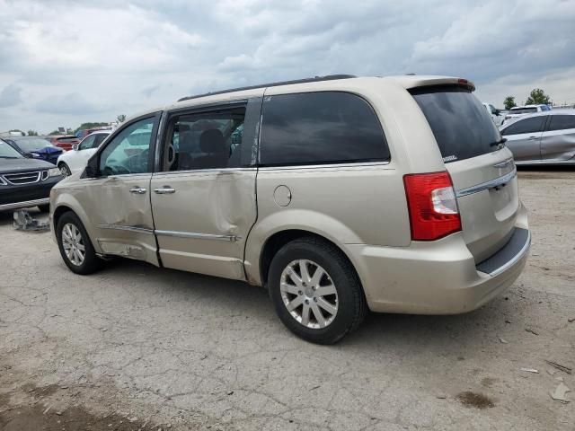 2016 Chrysler Town & Country Touring