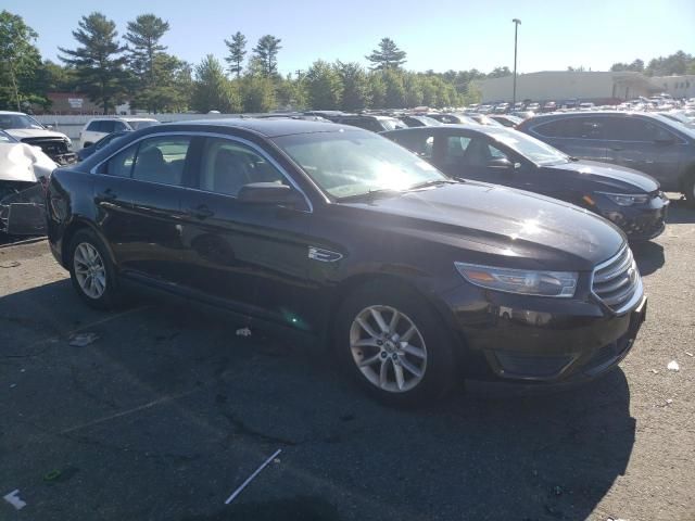 2013 Ford Taurus SE