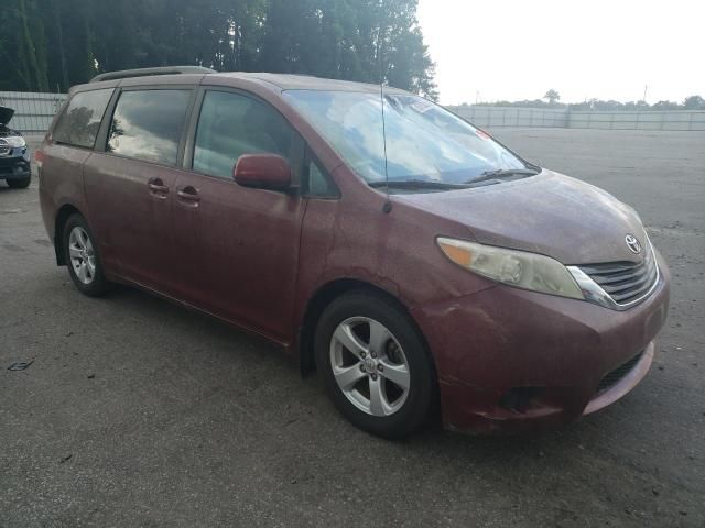 2011 Toyota Sienna LE