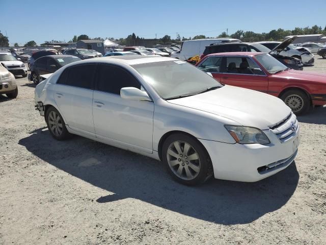 2005 Toyota Avalon XL