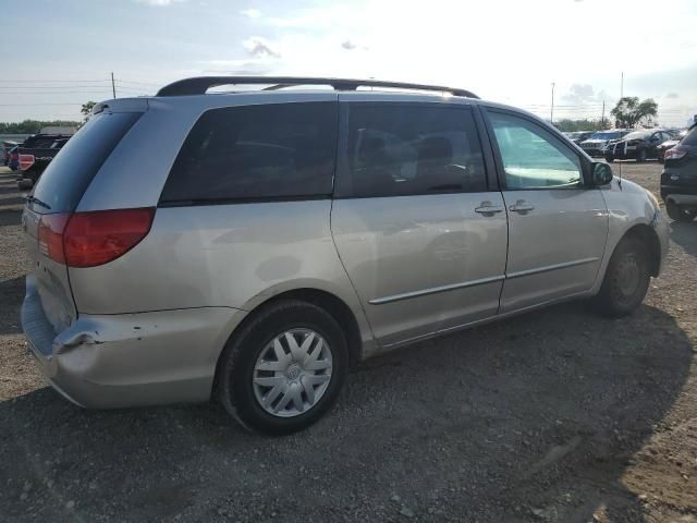 2005 Toyota Sienna CE