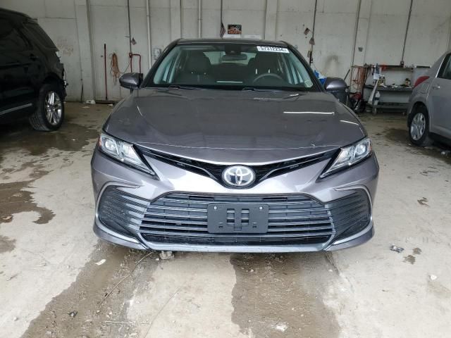 2022 Toyota Camry LE