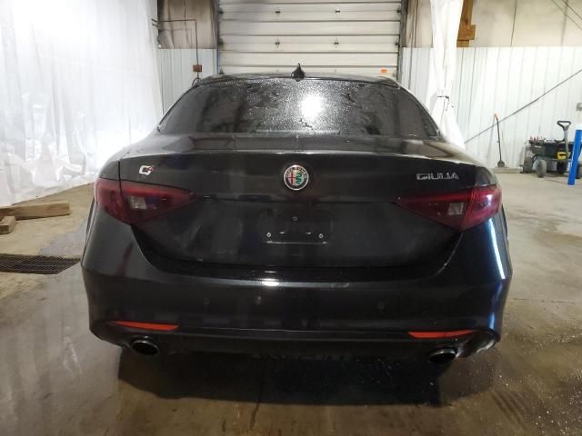 2017 Alfa Romeo Giulia Q4