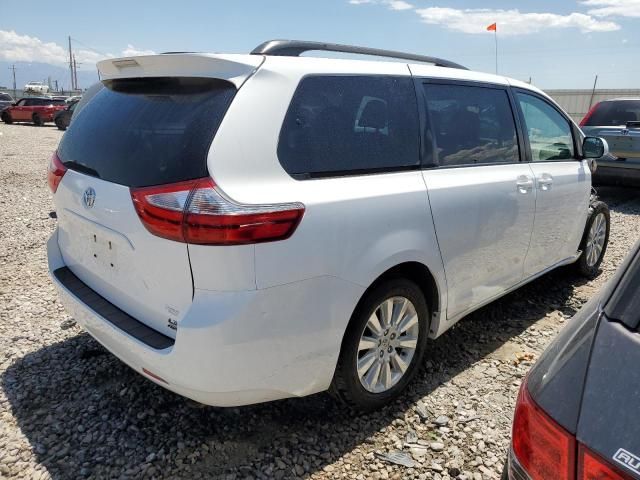 2015 Toyota Sienna LE