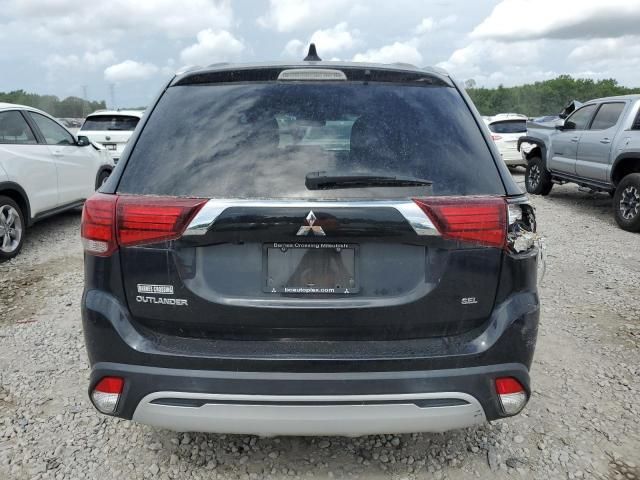 2020 Mitsubishi Outlander SE