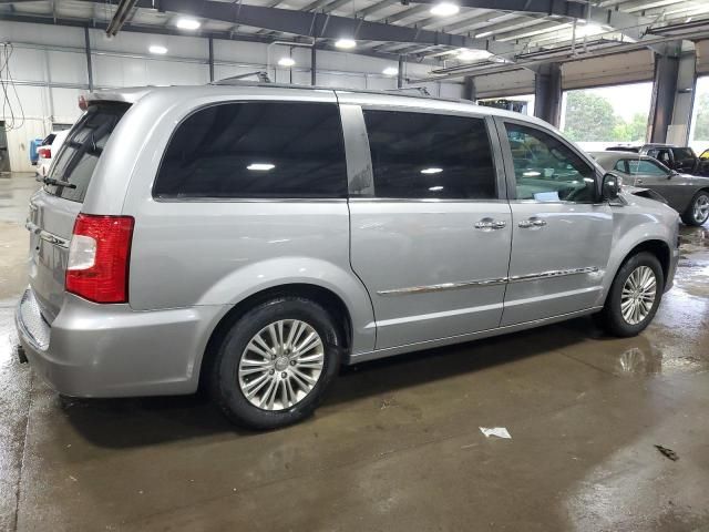 2015 Chrysler Town & Country Touring L