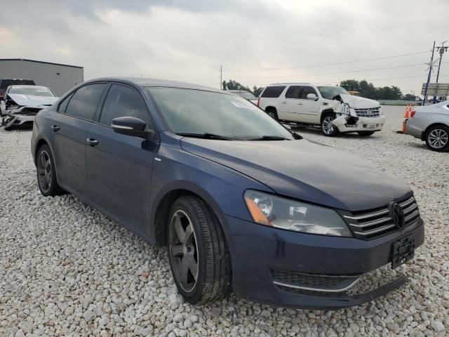 2014 Volkswagen Passat S