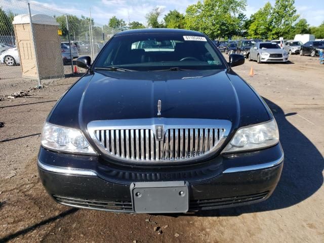 2011 Lincoln Town Car Executive L