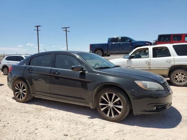 2013 Chrysler 200 Touring