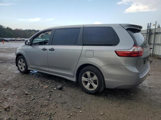 2018 Toyota Sienna L