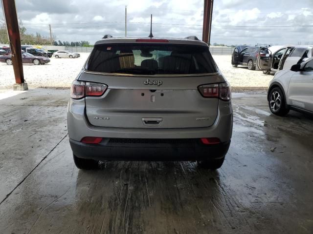 2023 Jeep Compass Latitude LUX