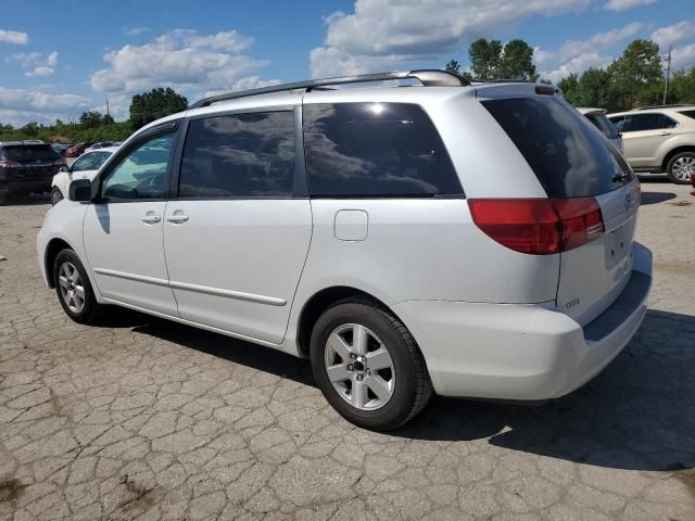 2004 Toyota Sienna XLE